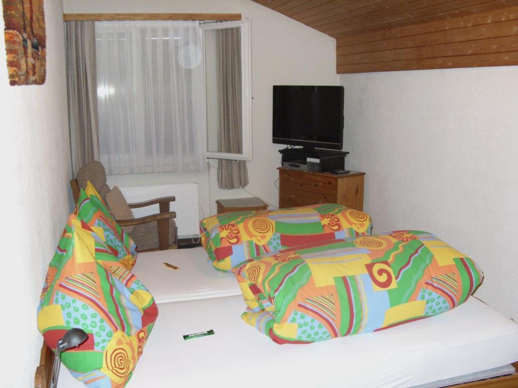 Hotel Pez Ault Дизентис Номер фото